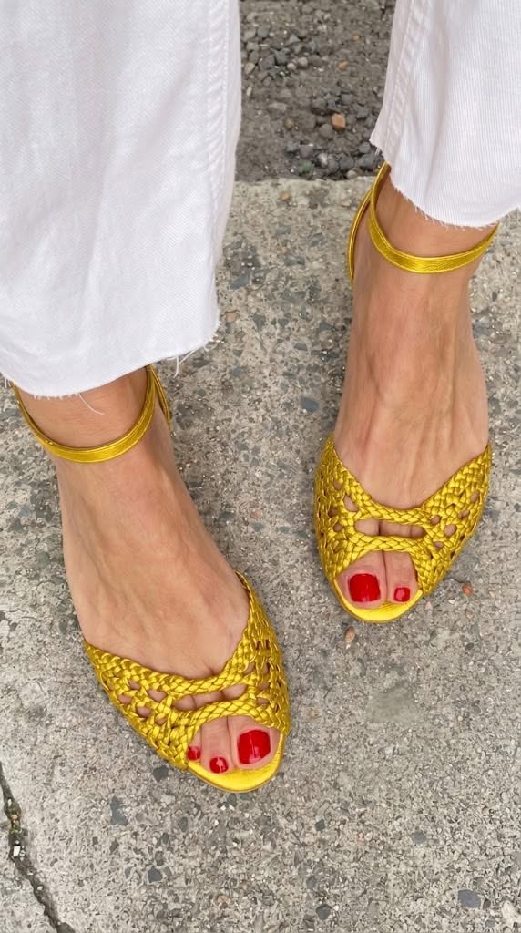 Yellow / US 10.5