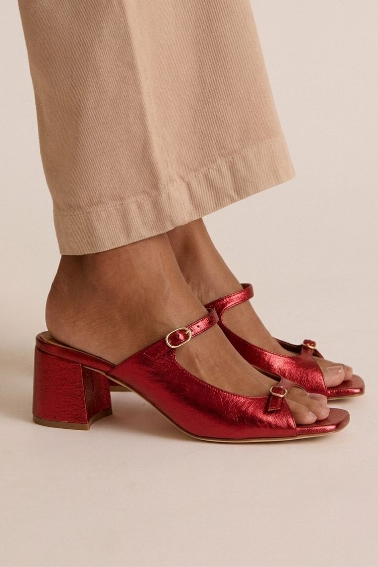 Dark Red / US 10